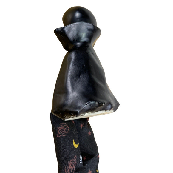 Vintage 90s Dracula Vampire Halloween Home Decor Shelf Sitter 7” - Picture 5 of 7